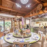 Flumini Bed and Breakfast 3*