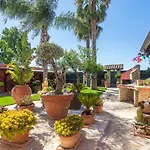 Flumini Bed and Breakfast 3*