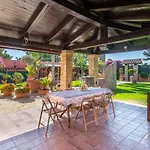 Flumini Bed and Breakfast 3*