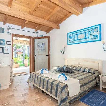 Flumini Bed & Breakfast 3*