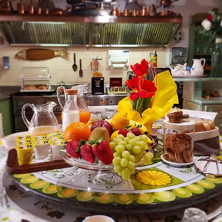 Flumini Bed & Breakfast 3*